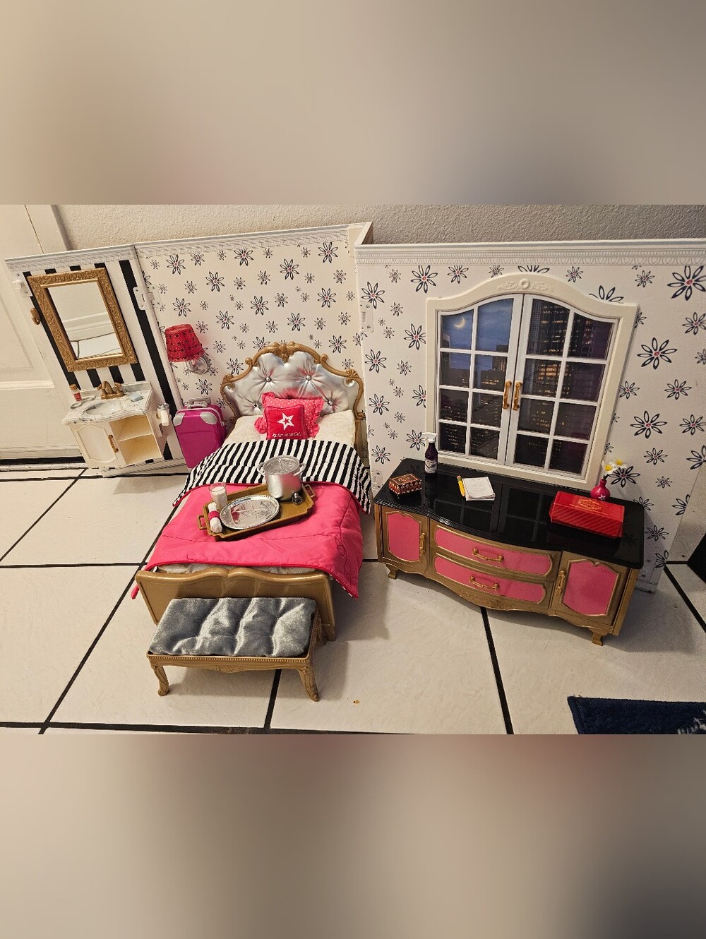 American Girl Doll Grand Hotel Playset With Concierge Desk And Accessories